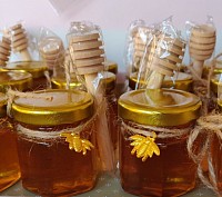 Słodki upominek z pałeczką do miodu 50ml.